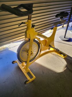 Soulcycle  training bike excellent condition indoor trainer