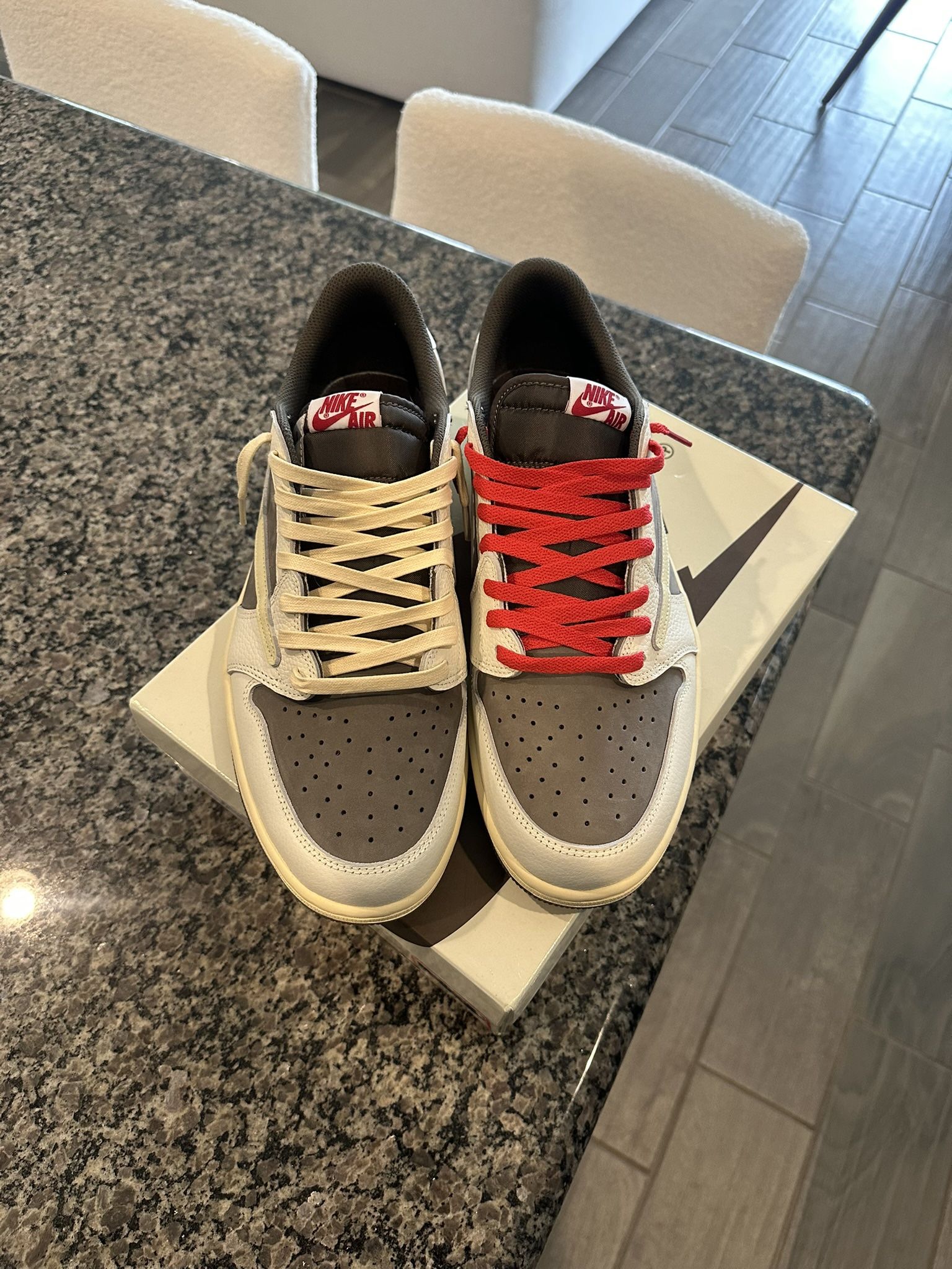 NEW TRAVIS SCOTT JORDAN 1