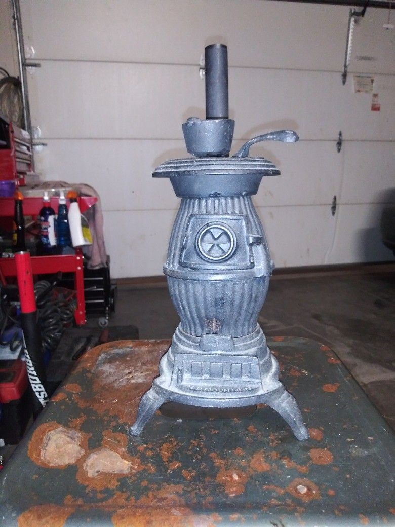 Antique Cast Iron Stoves