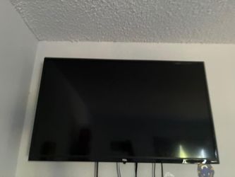 24 inch Smart TV