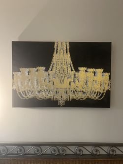 Oliver Gal Chandelier Canvas 