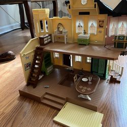 Doll House With Furniture 