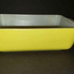 Vintage Pyrex Yellow 1.5 qt Casserole / Refrigerator Dish - #0503