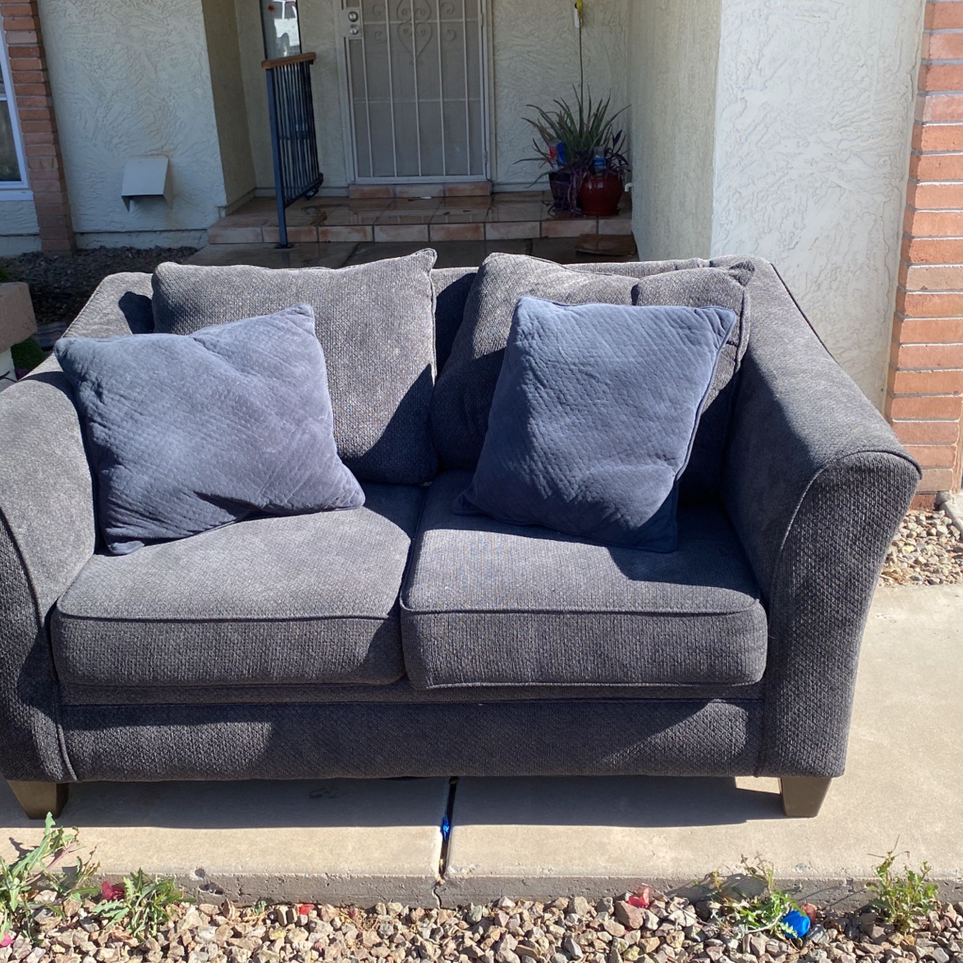 Couches For Sale 80$ For 1 Or 160$ For Both!