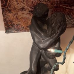 Love Statu