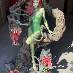 Prime 1 Sideshow 1/3 Poison Ivy (no Box)