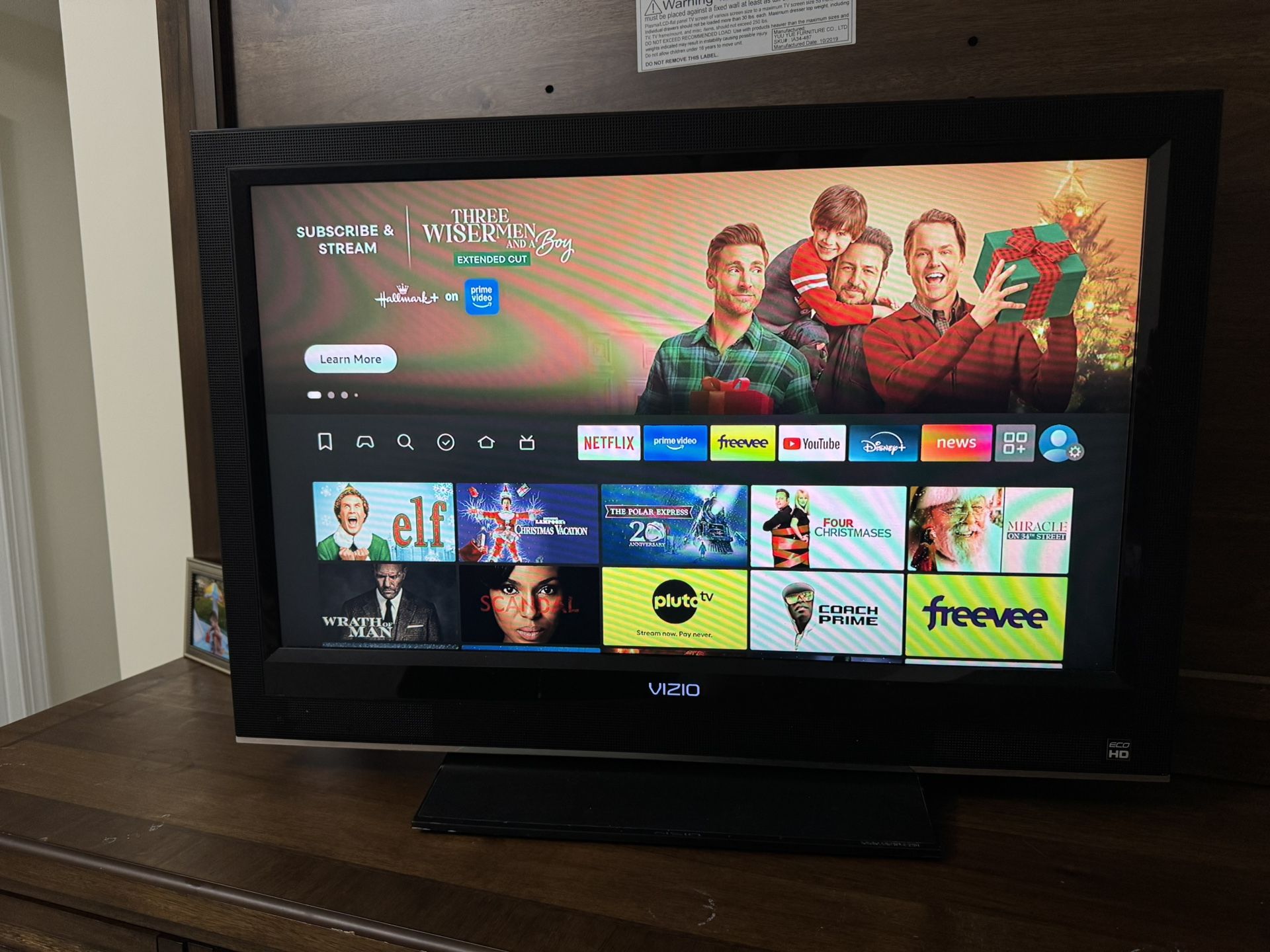 Vizio 32-inch TV with 4K Fire TV stick