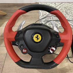 Xbox Racing Wheel - Thrustmaster Ferrari 458 Spider Racing Wheel & Pedals