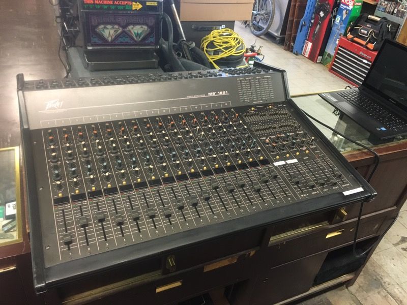 Peavey MS1621 16 Channel Powered Mixer