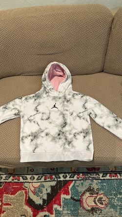 Girls Jordan Sweater Size Large