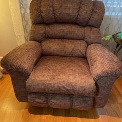 Laz-y boy Fabric Recliner **NEW**