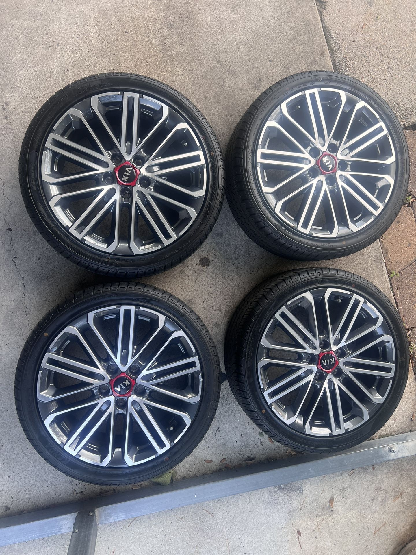 Kia Forte GT Wheels Rines Yantas Rims