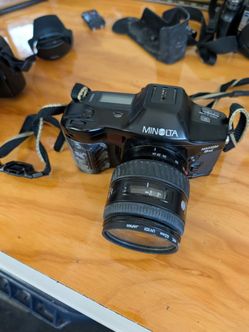 Minolta Maxxum 9xi camera