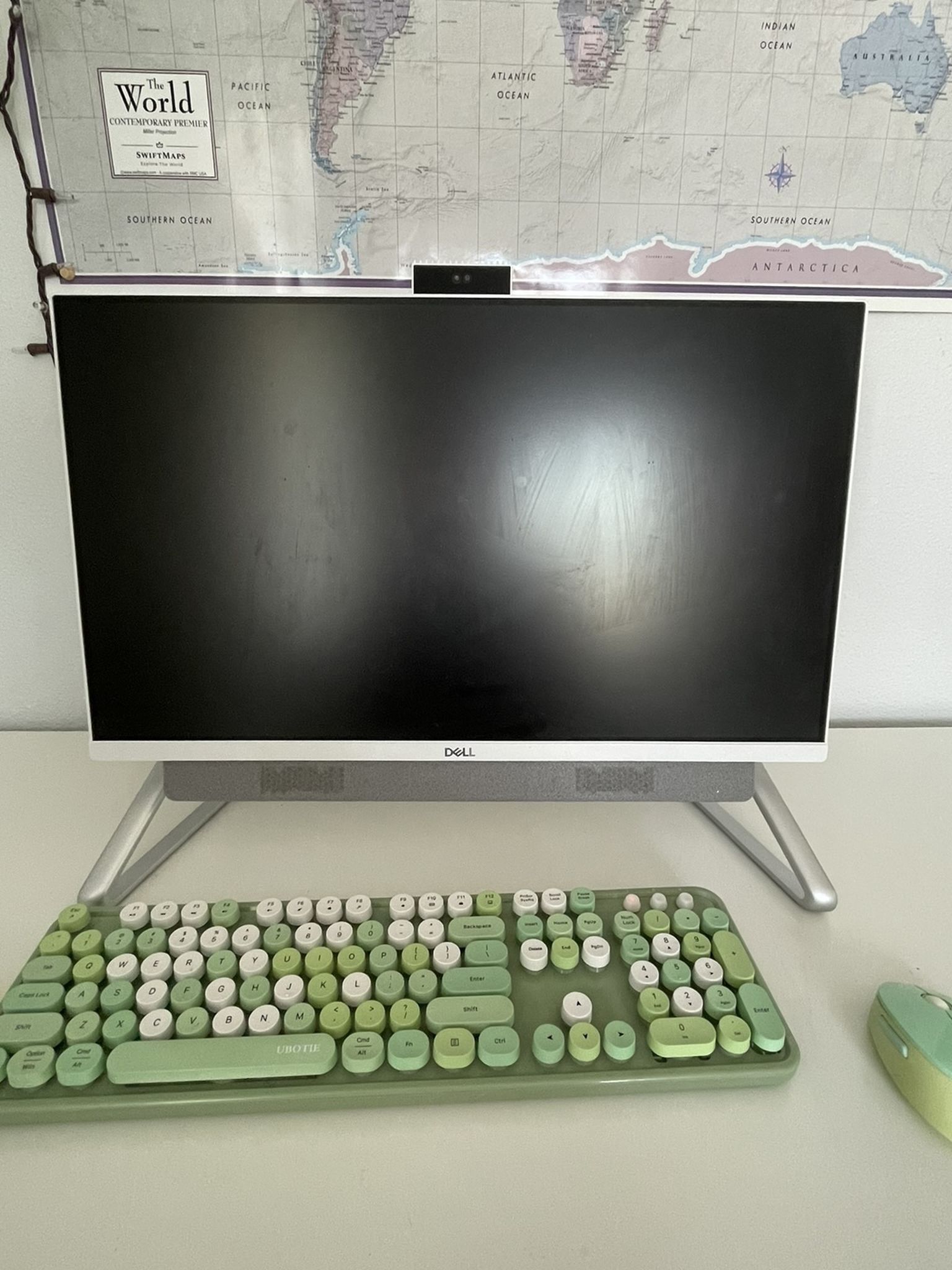 Dell inspiron 5400 All In One Desktop Computer