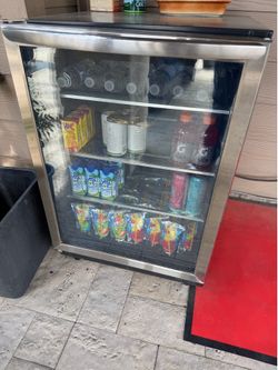 Frigidaire Gallery Beverage Fridge
