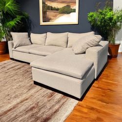 Living Spaces Utopia Reversible Cloud Couch 🛻Delivery Available🛻