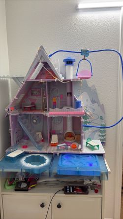 Casita de LOL SURPRESE