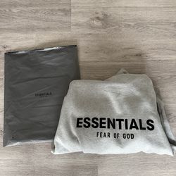 Essantial hoodie