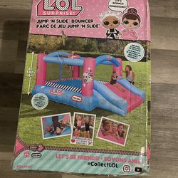 Inflatable House with Blower