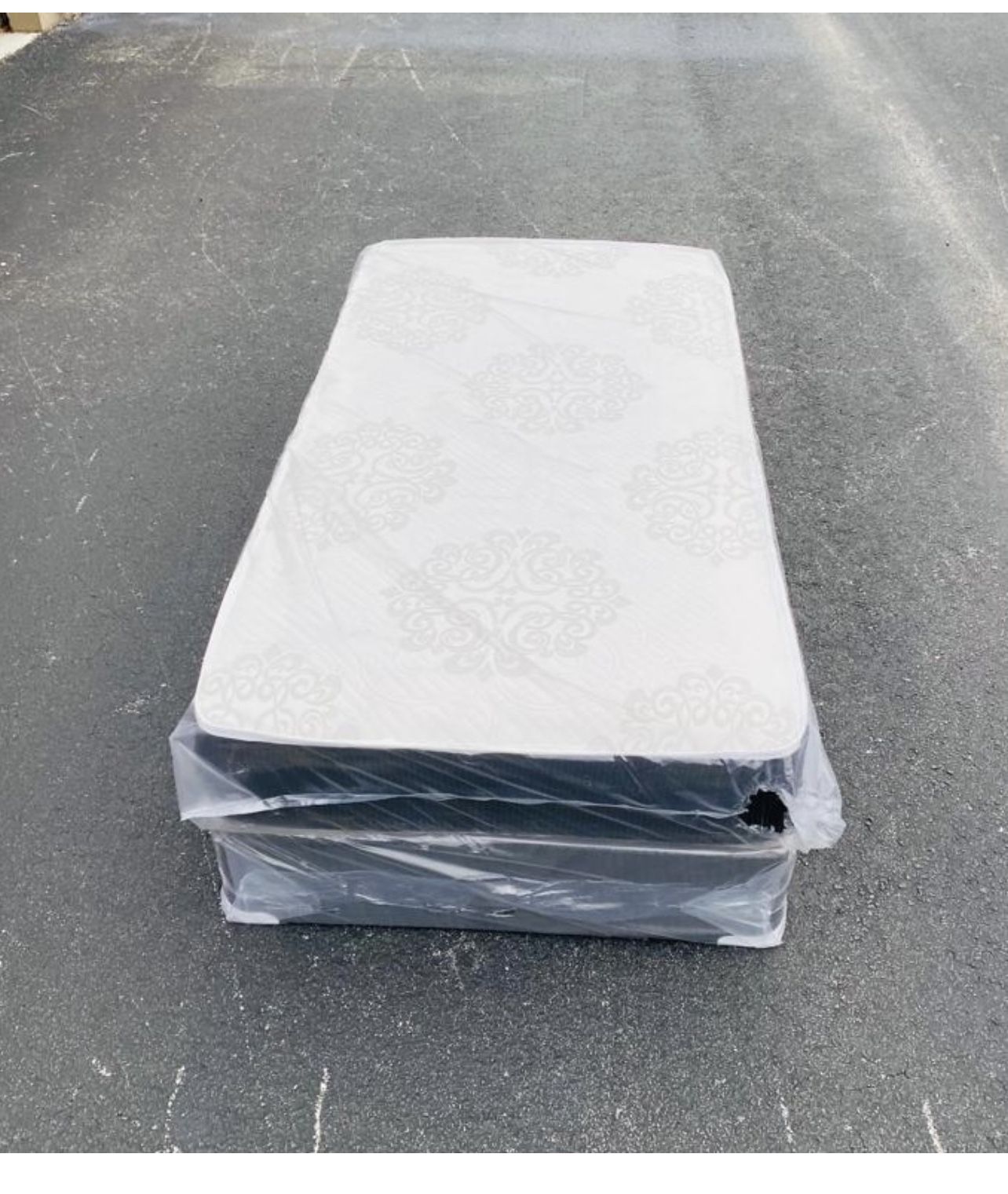 New Twin Size Mattress And Box Spring Set // We Offer 🚚