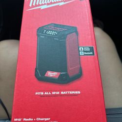 Milwaukee M12 Radio Bluetooth