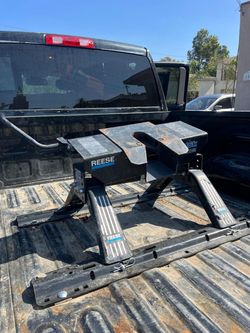 Reese 16K 5th Wheel Hitch – Heavy Duty🇺🇸