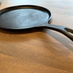 Lodge Cast Iron Round Griddle