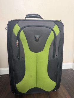 Wenger SwissGear Rolling Suitcase – Lime Green & Black