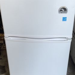Small Fridge 