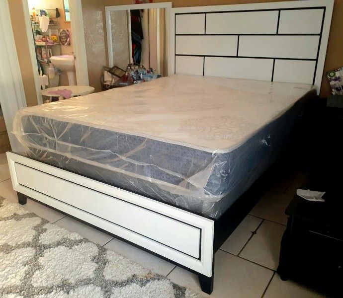 New QUEEN size mattress & BOX spring. Bed frame not included on offer