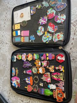 Disney pins
