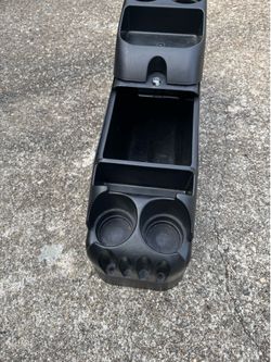 REAR SEAT CENTER CONSOLE