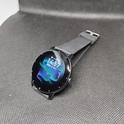 New Black Smartwatch For Apple And Android 