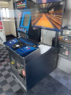 Silver Strike X Bowling Arcade Game