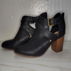 Open Sided Bootie With Gold Buckle 5.5
