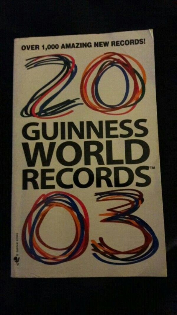(Like New) 2003 Guinness World Records