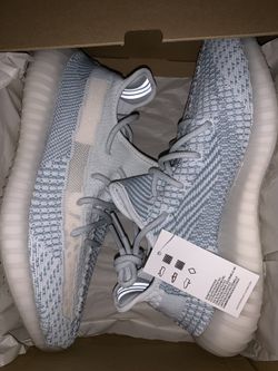 Adidas yeezy 350 V2 Cloud white size 9, 10.5,11,12