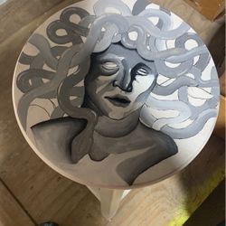 Madusa bar Stool 