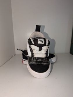 Toddler Vans Knu Skool, Size 4