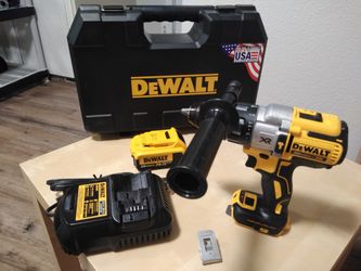 DeWalt xr 3 speed 1/2in hammer drill full set $180 cash only