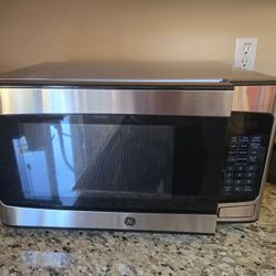 Used GE 1000W MICROWAVE