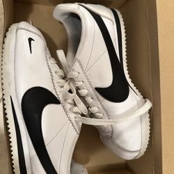 Nike Cortez