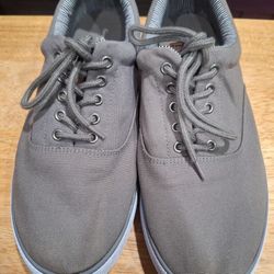 tenis Goodiellow  hombre talla 11.5