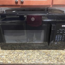 Only Microwave In Pretty Good Condition  Still New
