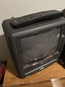 Magnavox CRT/VCR Combo with Original Remote