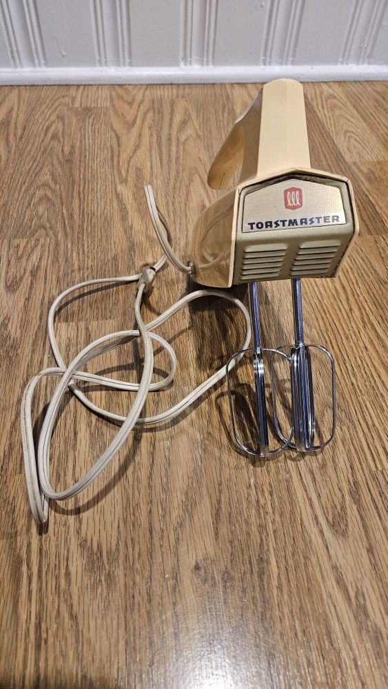 Toastmaster Hand Mixer
