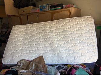 Twin mattress