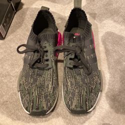 Adidas NMD SIZE 9