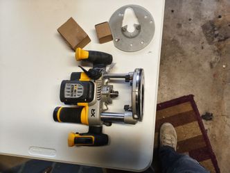 DeWalt battery powered router