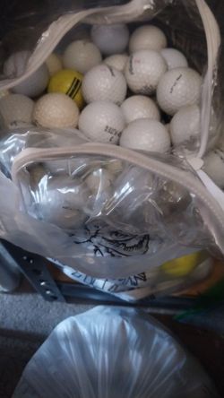FULL BAG OF GOLF USED GOLF BALLS OVER 120 IN GOOD CLEAN CONDITION
